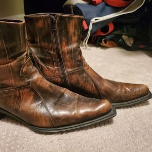 Size 10 boots from aldo